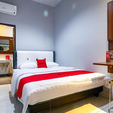 Reddoorz Near Kebon Jeruk Cakarta Dış mekan fotoğraf