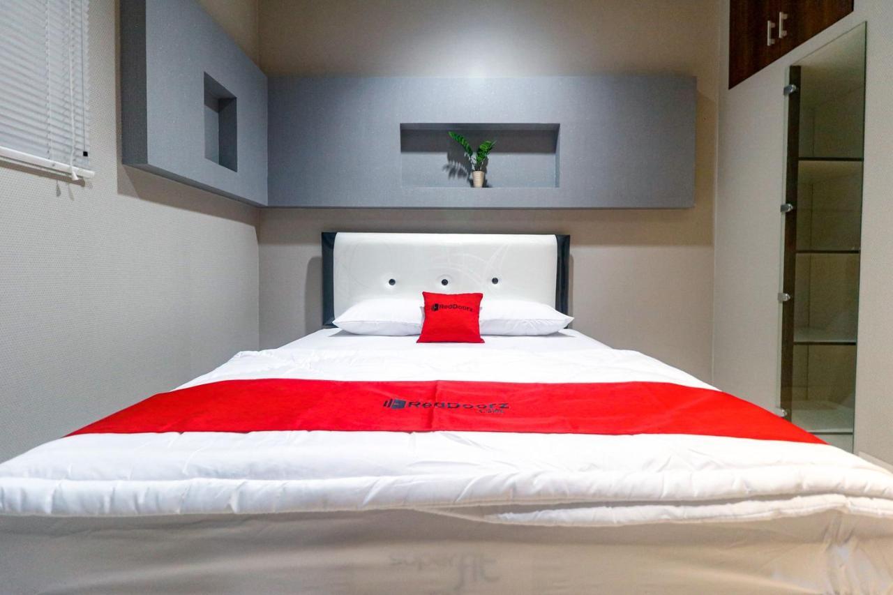 Reddoorz Near Kebon Jeruk Cakarta Dış mekan fotoğraf
